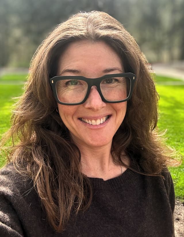 Sara Lorna with glasses